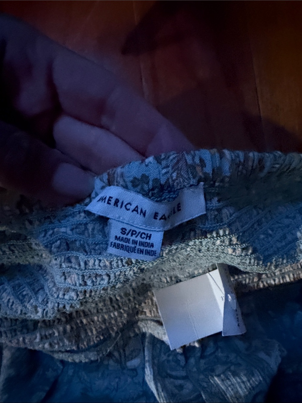 American Eagle Outfitters Blue and Cream Smocked Crop Top - Picture 4 of 5